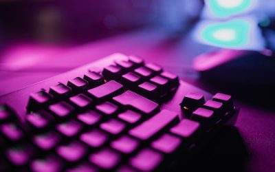 Low Profile Keyboard vs Ergonomic Mice for Large Hands