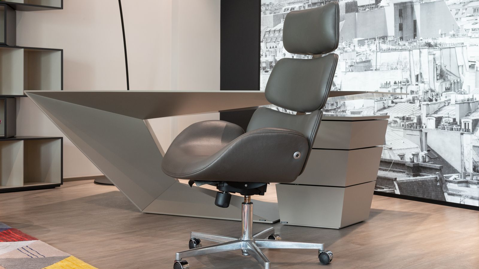 Home office setup with an ergonomic chair ready for a comfort trial period